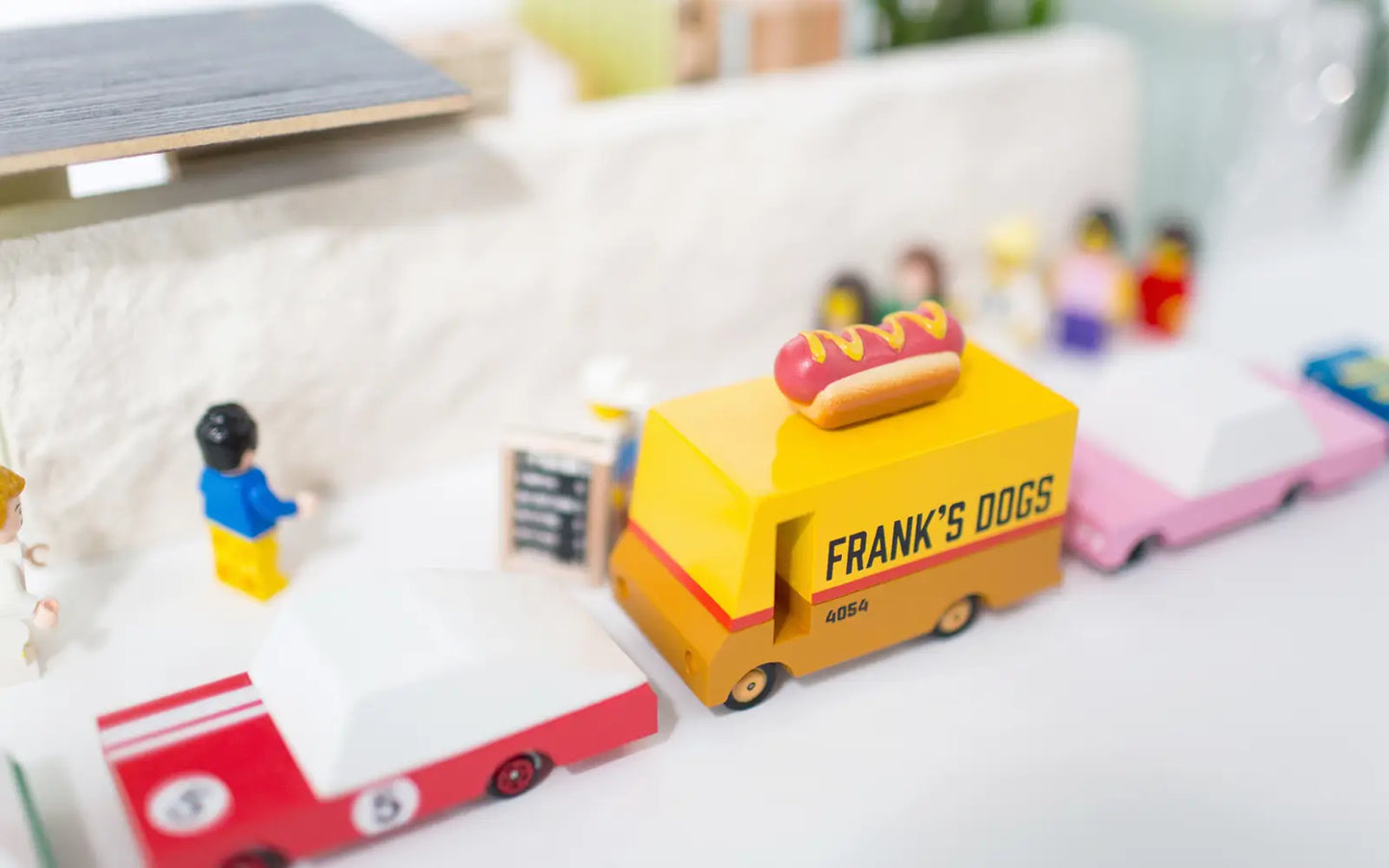 Candy Lab - Hot Dog Van